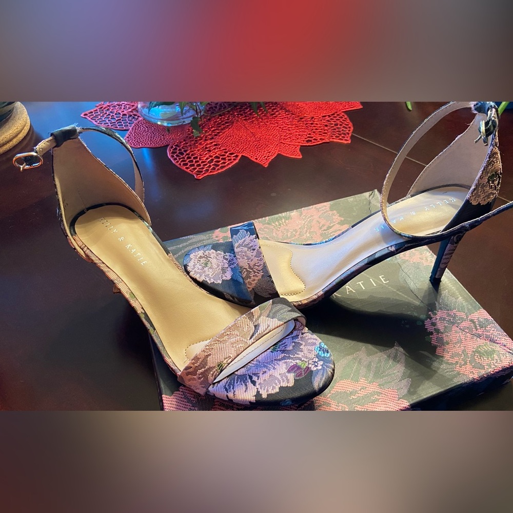 Sandal Pumps by Kelly & Katie